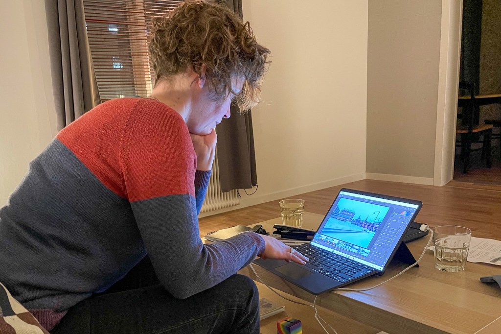 Ein Macbook auf&nbsp;Reisen